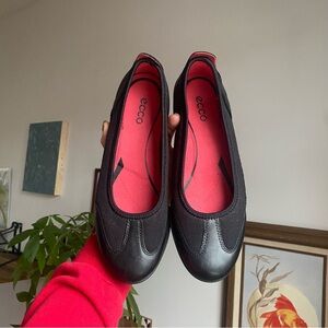 Like New Ecco Bluma Slip On Ballet Comfort Flats
Leather Mesh Shoes